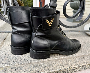 Сапоги Louis Vuitton (3 фото из 7)