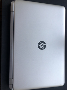 HP Pavilion 17” with beatsaudio (2 foto / 5)