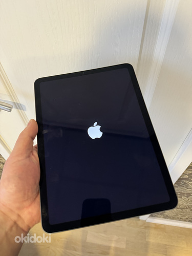 Apple iPad Air (2022) 5th gen 64gb Wifi (фото #1)