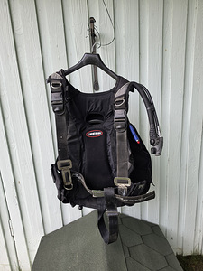 BCD sukeldumisvest Cressi (1 foto / 3)