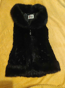 Vest S (2 foto / 3)