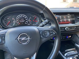 Opel Insignia (11 foto / 13)