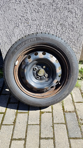 185/60R15 Laufenn plekkvelg (1 foto / 5)
