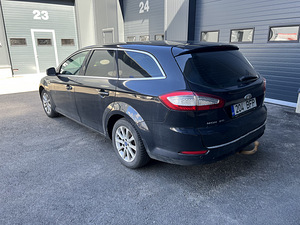 Ford Mondeo 2011 (1 foto / 9)