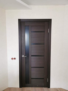 Дверь с коробкой (2 фото из 5)