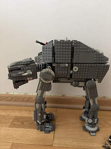 LEGO Star Wars First Order Heavy Assault Walker 75189 (2 foto / 2)