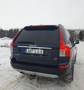Вольво ХС90 (7 фото из 12)