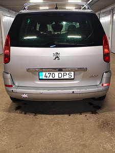 Peugeot 807 Premium pack 2.0 HDI 120kW 7 kohta (3 foto / 13)