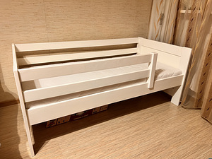 Lastevoodi koos madratsiga 1400x700mm (2 foto / 2)
