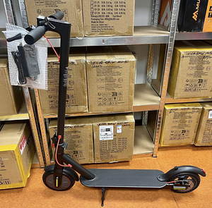 Uus Kokkupandav elektritõukeratas 350W – kuni 30 km/h (1 foto / 3)