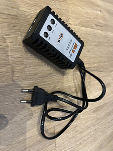 B3 PRO Li-Po 2-3 ячеечное зарядное устройство