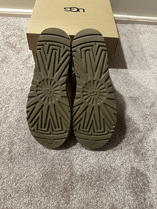 Продаются новые оригинальные зимние сапоги UGG. размер 42. Ц (5 фото из 7)