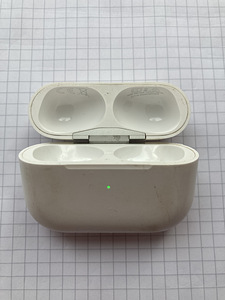 Airpods pro 2 (2 фото из 4)