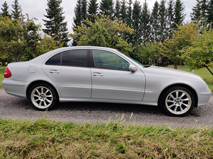 Mercedes Benz e200 (3 foto / 9)