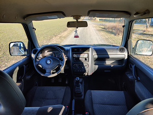 Suzuki jimny VVT 2005 (11 foto / 13)