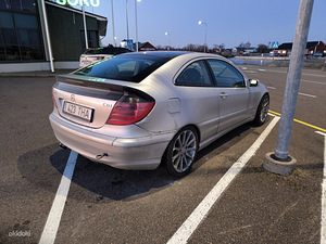 Mercedes Benz sportcoupe c220 105 kW 6-manuaal (4 foto / 7)