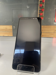 Samsung Galaxy a5 2018a (2 foto / 2)