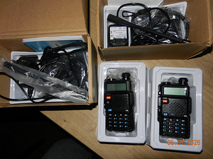 Baofeng uv5r 2 tk. 8w (1 foto / 2)