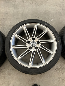 R18 VW ДИСКИ С ЛЕТНИМИ ШИНАМИ (3 фото из 9)
