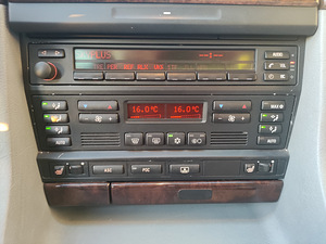 E38 730i V8 160kw (5 foto / 14)