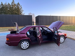 1989a Mercedes Benz W201 190D 2.0D 55kw Babybenz Youngtimer (6 foto / 15)