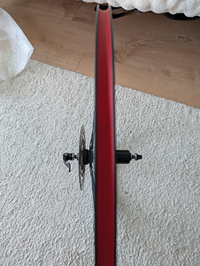 Velg / Tagajooks DT Swiss 350 R520 700c 28" 135mm (3 foto / 3)
