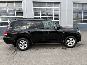 Land cruiser 200 (3 foto / 10)