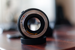 Sigma 30mm f/1.4 EX DC HSM Canon EF-S (1 foto / 3)