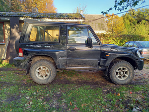 Hyundai galloper (4 foto / 4)