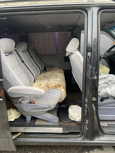 Mercedes-Benz V230 (5 foto / 5)