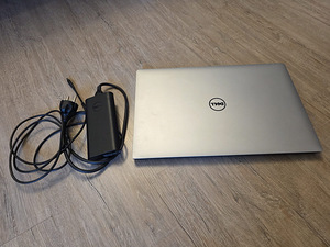 Dell XPS 7590 (2 фото из 6)