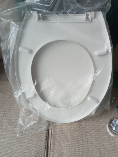 Uus WC-poti kaas