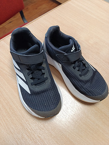 Tossud Adidas 32 (1 foto / 3)