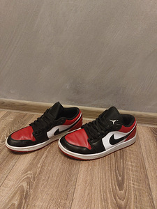 Air Jordan 1 (1 foto / 4)