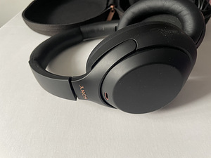 Sony 1000XM4 (3 foto / 5)
