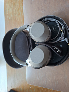 Sony kõrvaklapid WH1000 (2 foto / 4)