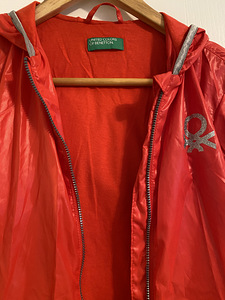 Tuulejope United Colors of Benetton suurus 157 (2 foto / 3)