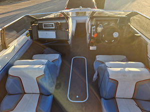 П: Bayliner Capri 4 stroke 130hp (6 фото из 8)