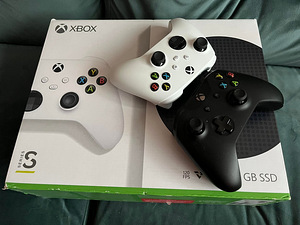 Xbox Series S mängukonsool + 2 pulti +garantii (1 foto / 2)