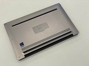 Dell XPS 9360 13 дюймов (6 фото из 8)