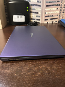 Asus Vivobook + мышь steelseries (3 фото из 7)