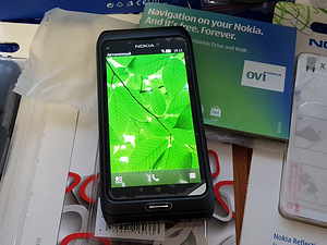 Nokia E7-00 Темно-серый (7 фото из 9)
