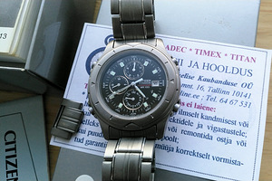 Citizen Quartz Alarm Chronograph 6870 Titanium (8 foto / 8)