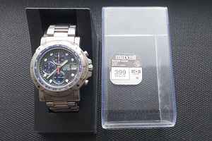 Citizen Chronograph Titamium 100M 0510-S72391 Watch Japan (2 foto / 6)