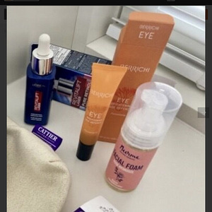 Berrichi eye; Loreal revitalift ja Nurme rose hydrosol (4 foto / 4)