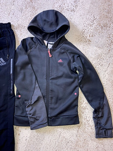 Adidas dressid s140 (4 foto / 5)