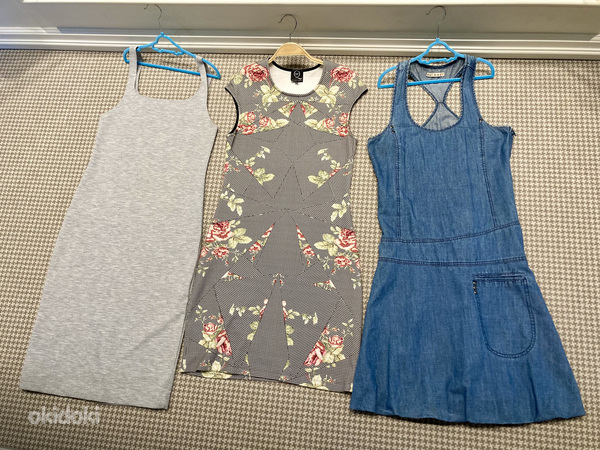 Платье Zara S; Платье Alexander McQueen S/M; Джинсовое платье Ichi S