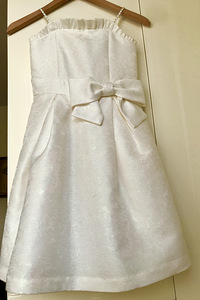 Pidulik kleit River Island vanusele 6, 7 aastat (2 foto / 5)