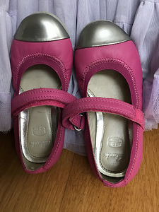 Nahast kingad firmalt Clarks (1 foto / 2)