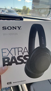 Sony WH-XB910N (1 foto / 3)